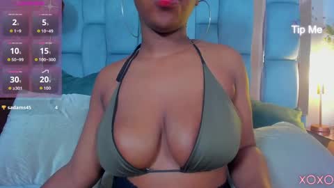 hazel_lanee online show from May 22, 6:31 am