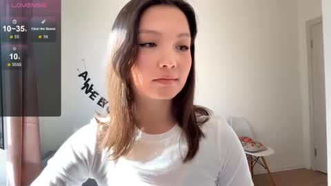 Kira online show from May 23, 1:18 pm