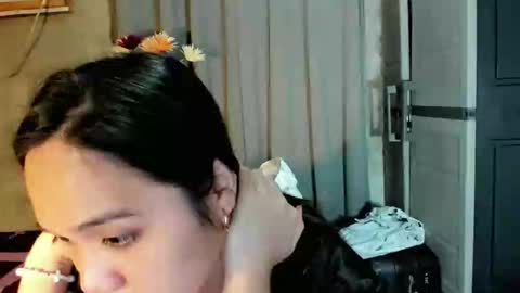 hilarymolly online show from May 9, 9:54 pm