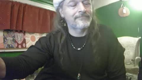hippiedad333 online show from May 24, 5:14 am