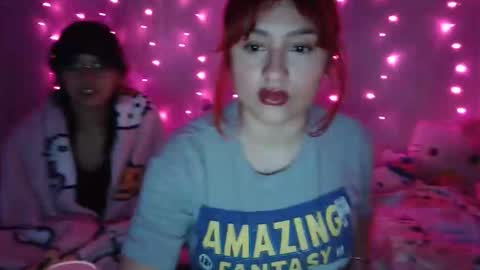 Holly Kitty online show from April 28, 6:50 am