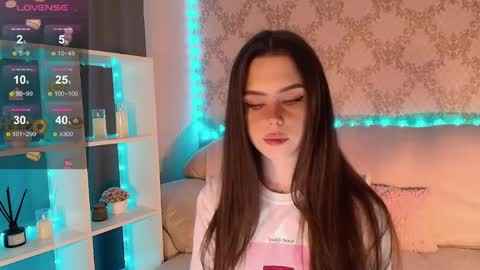 Mia online show from May 31, 4:11 am