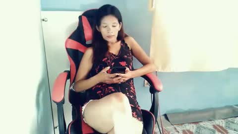 honey_mollyxx online show from May 16, 1:35 am