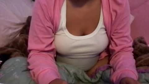 honeyyy89 online show from May 10, 2:40 am