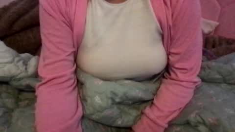 honeyyy89 online show from May 14, 2:10 am