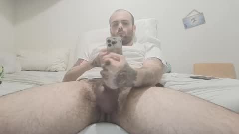 hoodieaj0318 online show from May 13, 1:26 am
