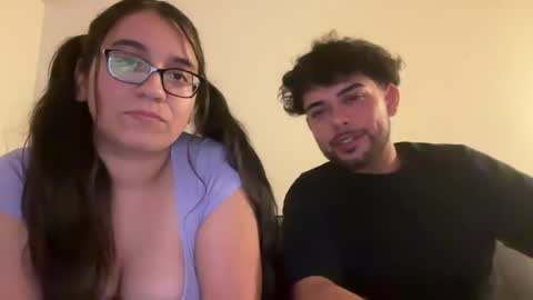 hotcouplee47 online show from July 19, 5:32 am