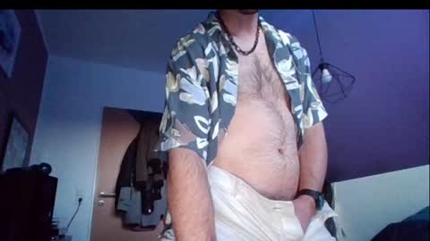 hotguitarplayernaked online show from May 25, 3:23 am