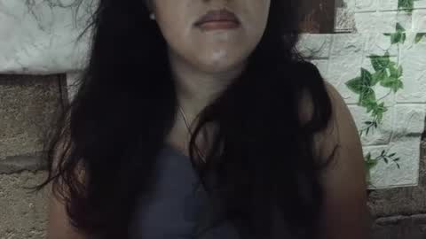 hotiemorenagurl18 online show from July 11, 12:30 pm