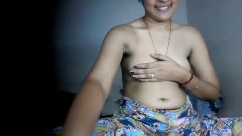 lola online show from June 26, 8:20 am