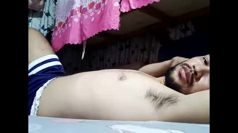 HottestPinoy32 online show from May 15, 7:54 pm