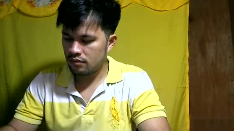 HottestPinoy32 online show from June 12, 11:31 am