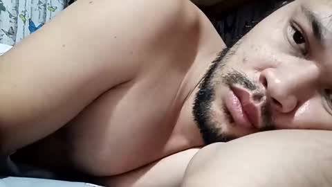 HottestPinoy32 online show from May 9, 2:23 pm