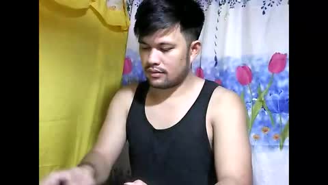 HottestPinoy32 online show from May 22, 1:18 pm