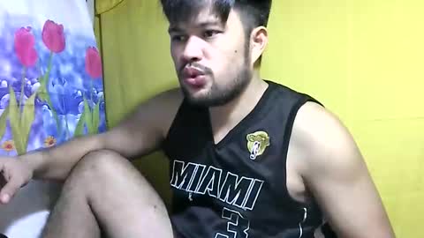 HottestPinoy32 online show from May 29, 12:58 pm