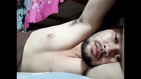 HottestPinoy32 online show from May 12, 4:38 pm