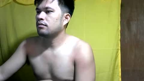 HottestPinoy32 online show from June 11, 12:32 am