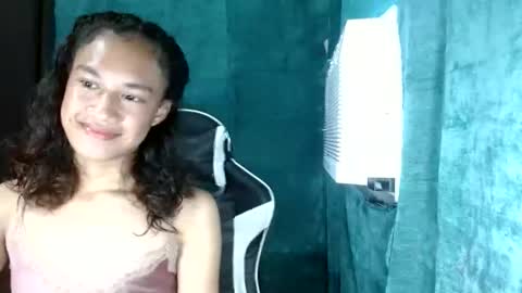 hottiest_luna online show from May 25, 3:12 am