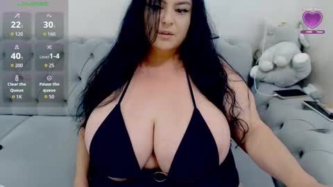 Erica online show from May 13, 9:35 pm