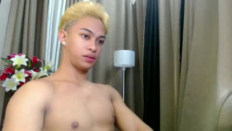 hunk_edward online show from June 21, 8:54 am