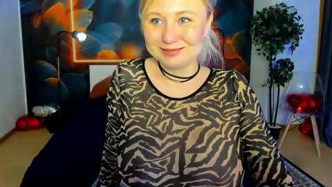 Samanta online show from May 18, 1:48 am