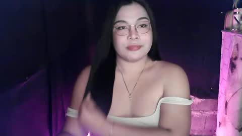 iana online show from May 26, 8:42 am