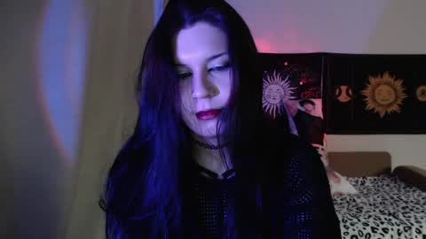 Vella online show from May 20, 8:26 pm