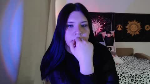 Vella online show from April 24, 11:56 am
