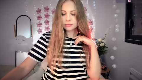 ImKeira online show from July 4, 7:06 pm