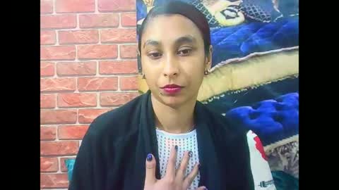 indiansexybutt4u2luv online show from June 24, 5:47 am