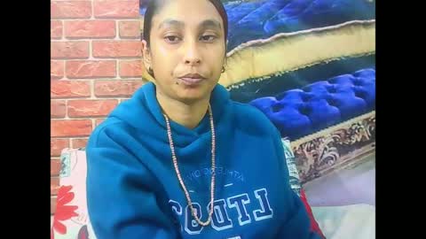 indiansexybutt4u2luv online show from June 22, 5:26 am
