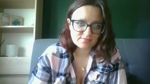 Paris online show from June 9, 5:40 am