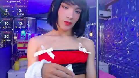 isaacnova online show from June 18, 8:14 pm