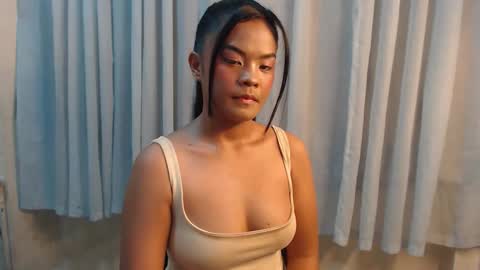 Isabell online show from April 23, 7:04 pm