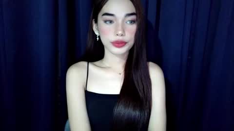 Isabelle online show from May 14, 2:59 pm