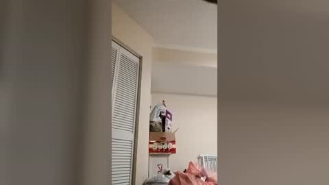 YourPleaserVIP online show from July 26, 5:49 am