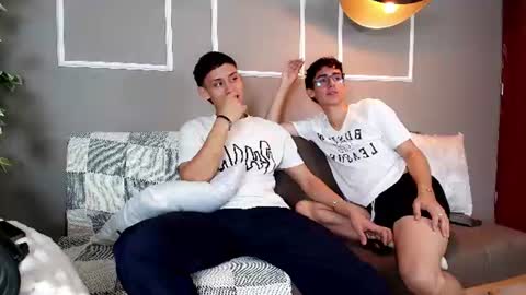 its_alejo online show from July 2, 1:38 pm