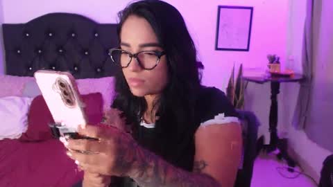DARLYN     online show from April 7, 3:36 pm