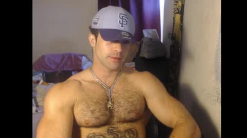 izak144 online show from May 15, 9:22 pm