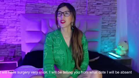 jade white  online show from May 6, 1:28 pm
