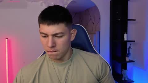 james_cr online show from July 6, 12:13 pm