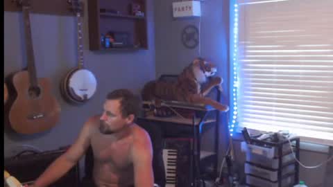 Jameswebbscope online show from May 11, 8:28 pm