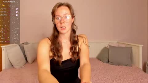 Jane Danels online show from May 18, 5:30 pm