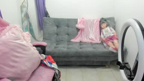 jennifer_bodyy0404 online show from June 12, 3:49 am