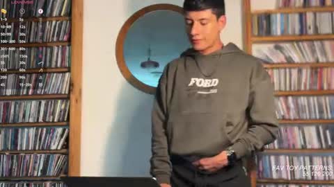 jim_dancer online show from July 7, 3:05 pm