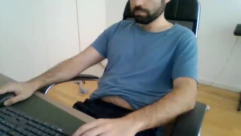 joaodias_18 online show from May 11, 10:11 am