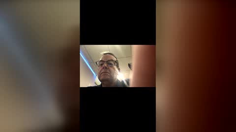 joe460538 online show from June 9, 1:11 pm