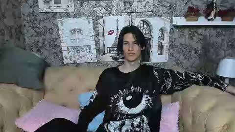 john__strong online show from July 15, 3:17 pm
