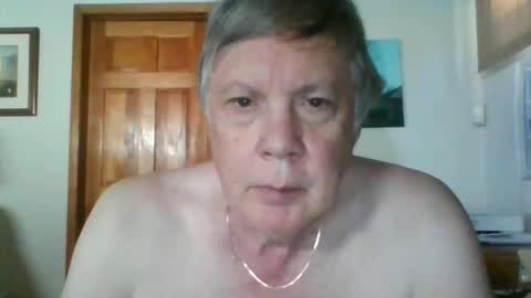 jonanbnj online show from June 7, 12:21 pm