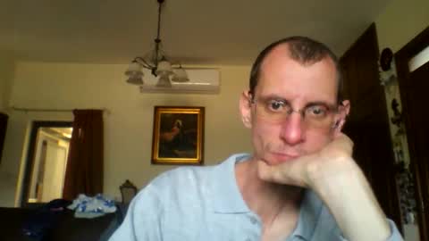 jos39a online show from May 10, 8:43 am